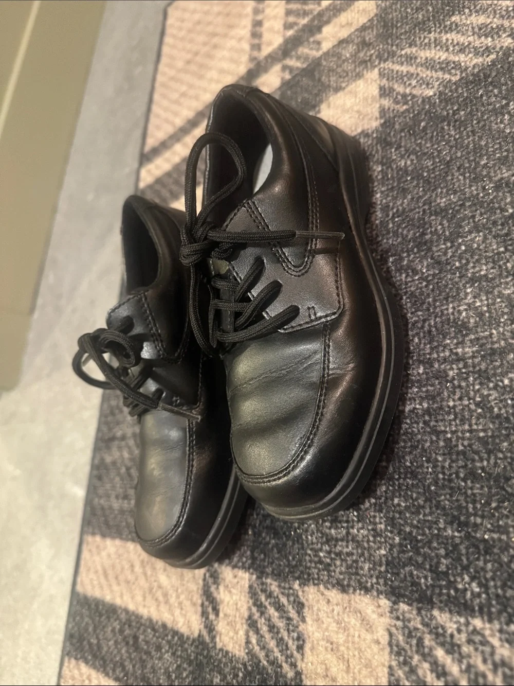 Hush Puppies boys black dress shoes size 12